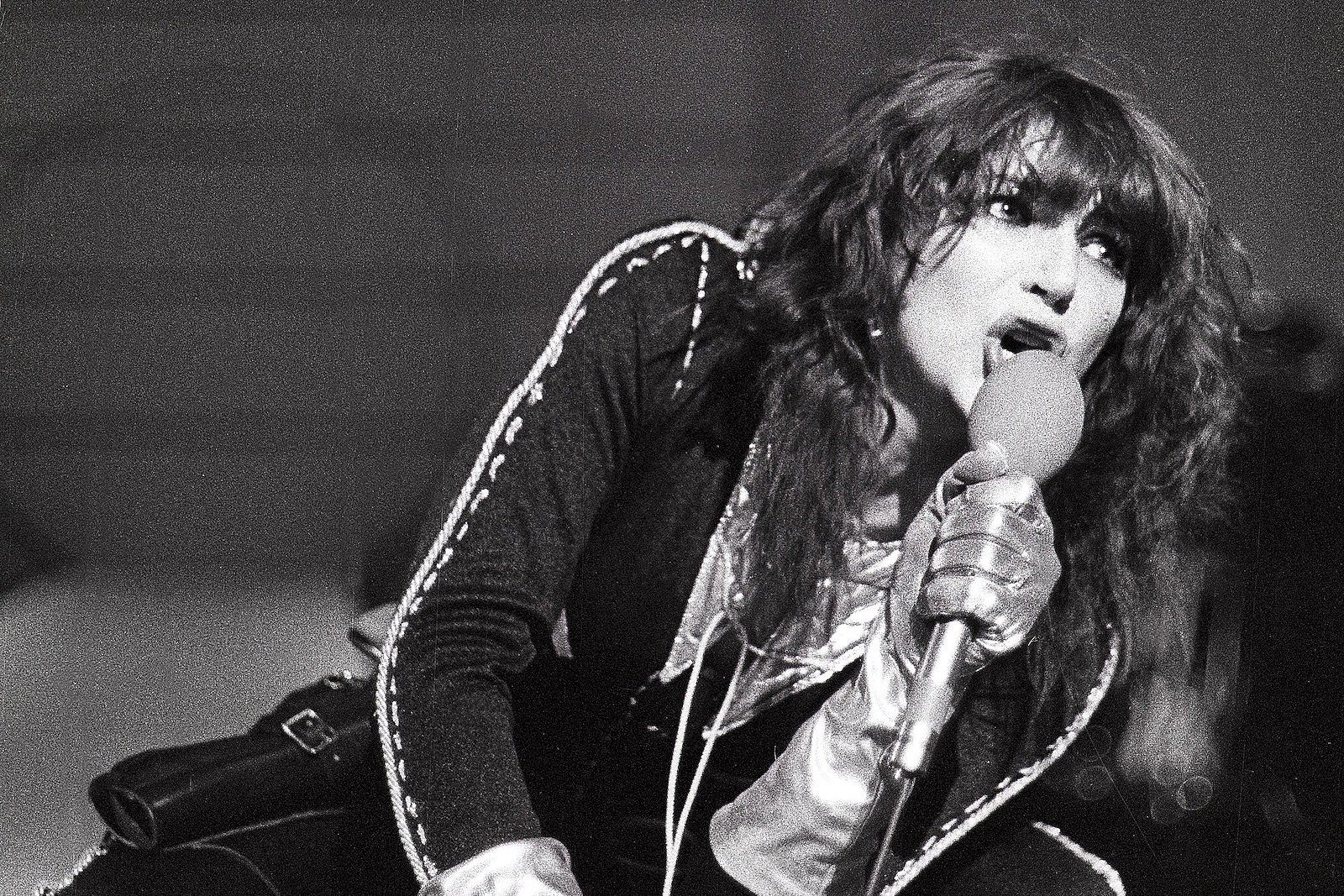 We Recommend: Kate Bush’s Best Songs!